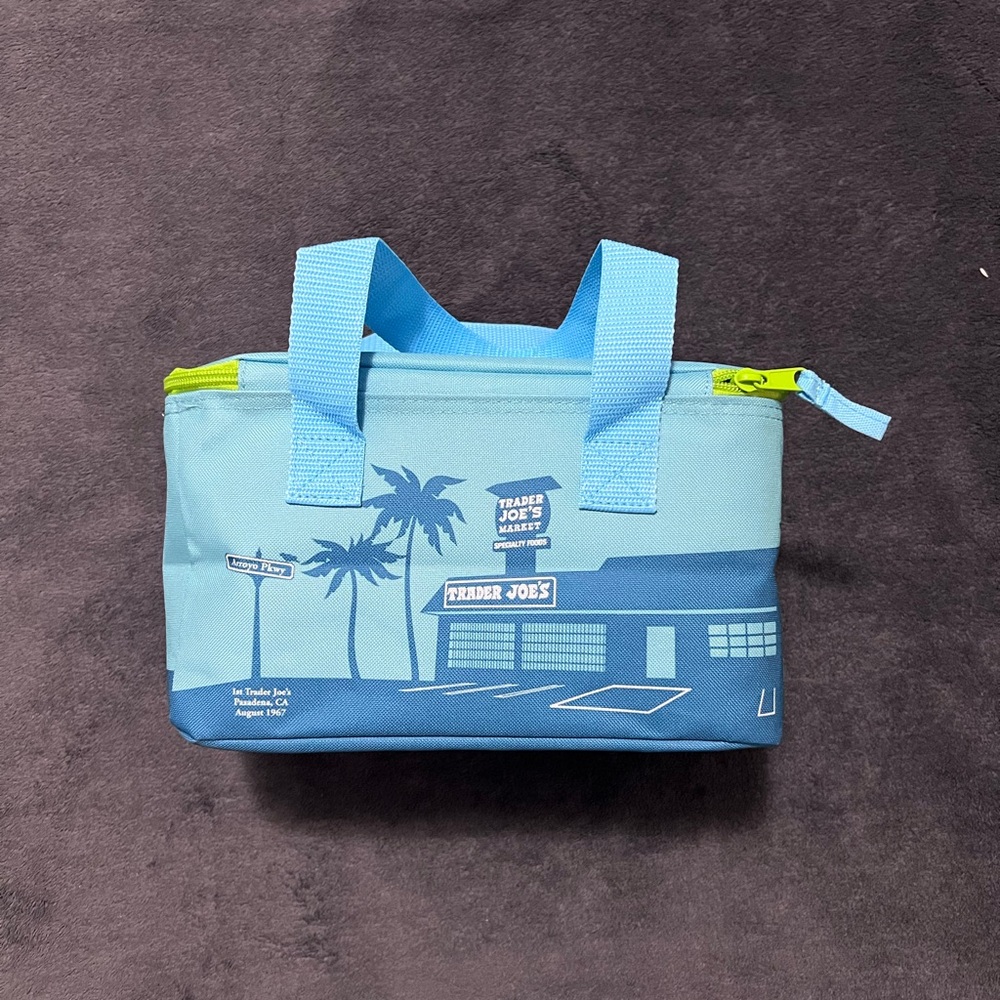NWT Sets of 2-Trader Joe's Insulated Lunch Bags - Coral and Blue - Picture 6 of 9